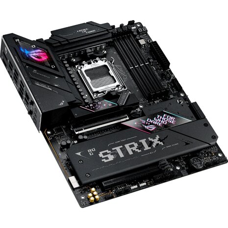 ASUS AM5 B850-E GAMING WIFI ROG STRIX - DDR5/5xM.2/DP